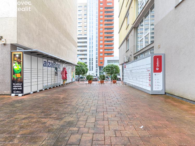 Prodej bytu 3+1 Praha, Petržílkova 2564/21 č. 18