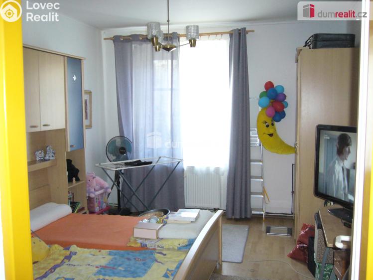 Pronájem bytu 2+1 Děčín, Revoluční nám. č. 4