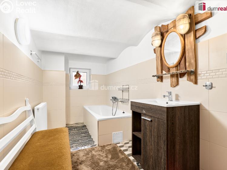 Sale family house Oloví, Na Můstku č. 6