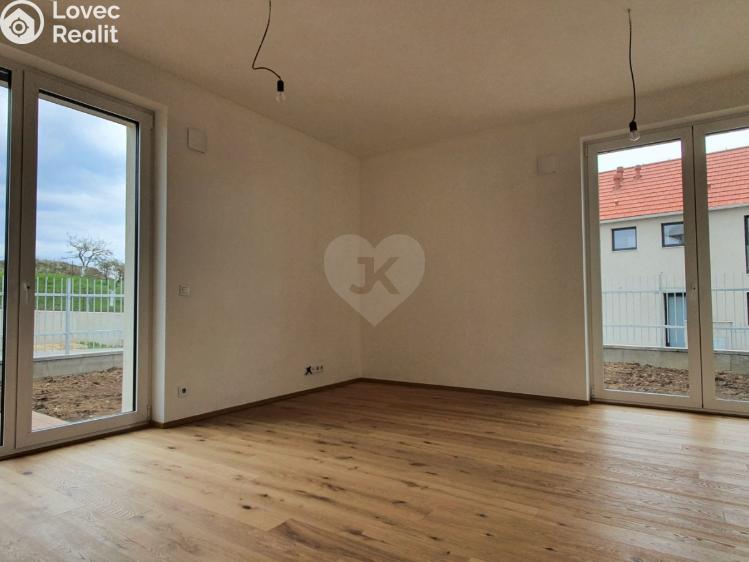 Pronájem bytu 2+KK Praha, Ke Tvrzi č. 2