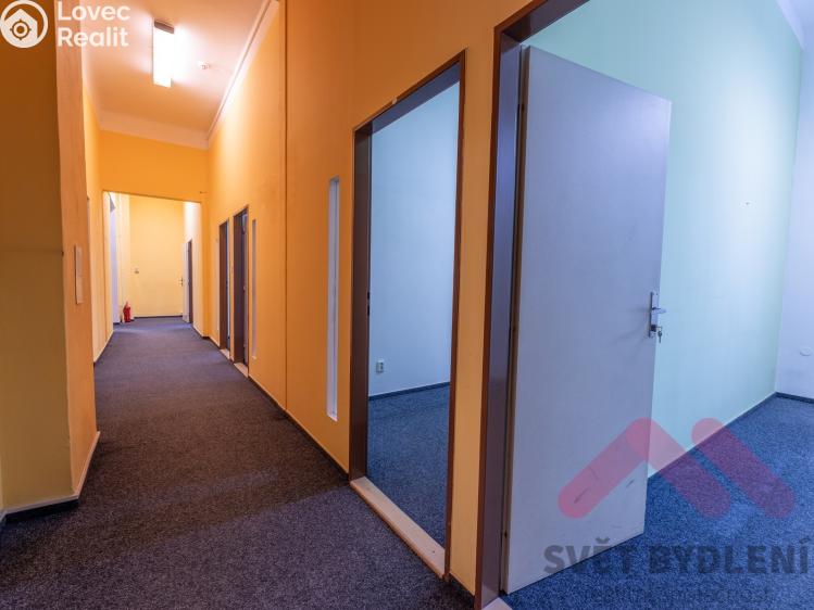 Pronájem kanceláře Praha, Peckova 301/13 č. 5