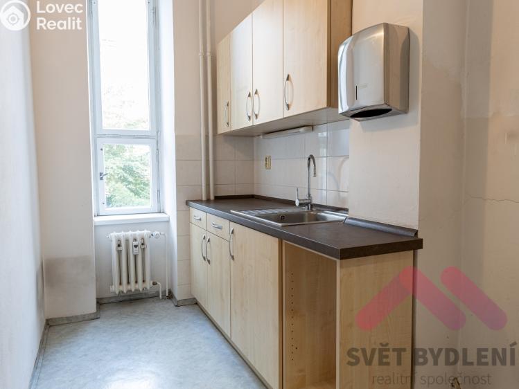 Pronájem kanceláře Praha, Peckova 301/13 č. 13