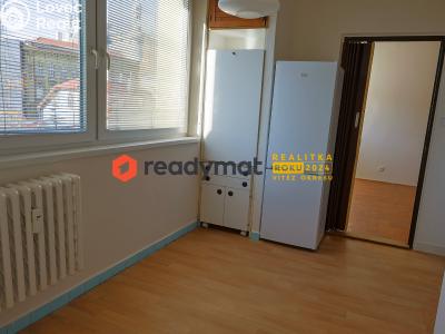 Pronájem bytu 3+1 Hodonín, Sadová č. 3