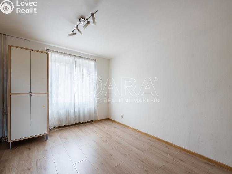 Pronájem bytu 3+1 Praha, K Noskovně 580 č. 12