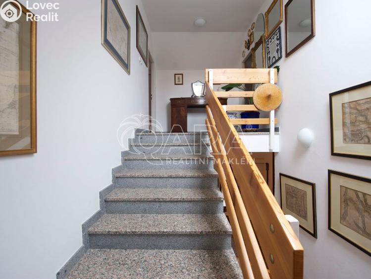 Pronájem rodinného domu Praha, Ke hrádku 1105/10 č. 11