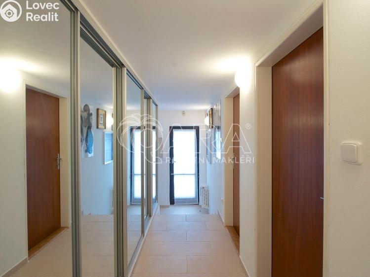 Pronájem rodinného domu Praha, Ke hrádku 1105/10 č. 17