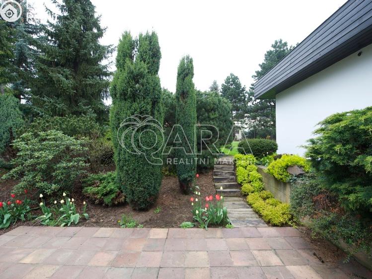 Pronájem rodinného domu Praha, Ke hrádku 1105/10 č. 21