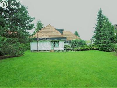 Rent family house Praha, Ke hrádku č. 2