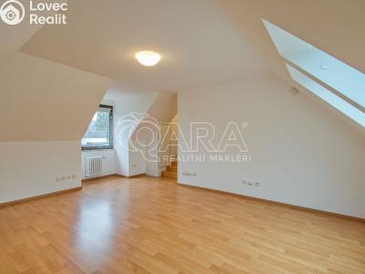 Pronájem rodinného domu Praha, Ke hrádku č. 5