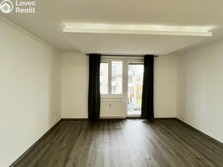 Pronájem bytu 1+KK Karlovy Vary, Kryzánkova č. 3