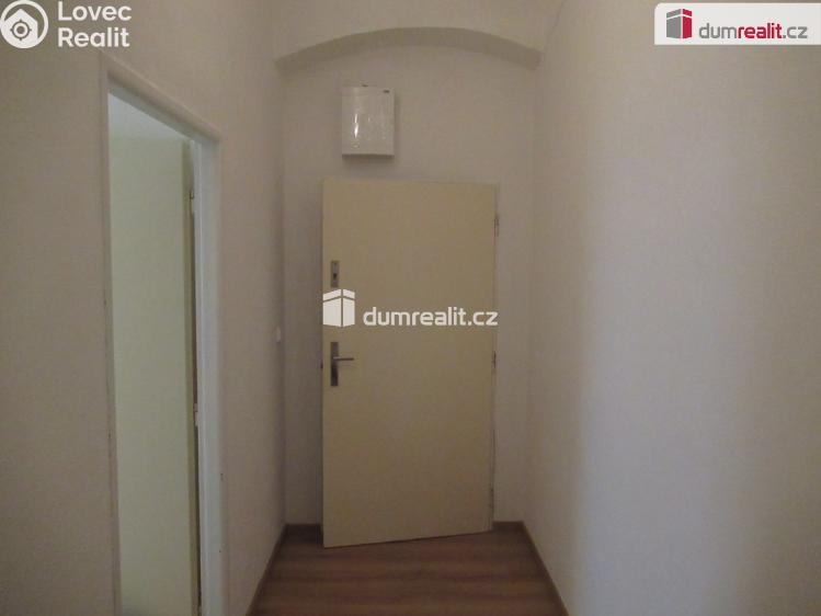 Pronájem bytu 1+1 Praha 5, Holečkova č. 12