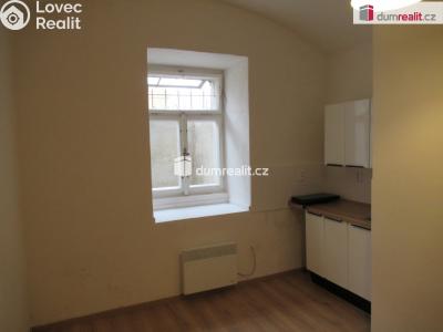 Rent apartment 1+1 Praha 5, Holečkova č. 4