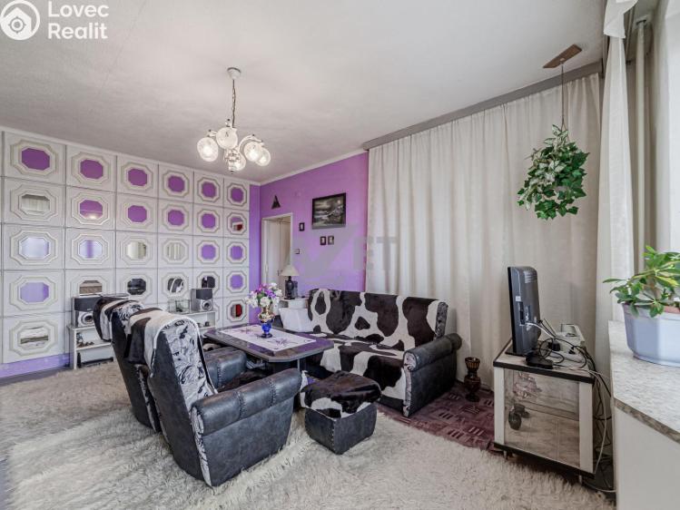 Prodej bytu 2+1 Ostrava, Kosmická 1566/5 č. 9