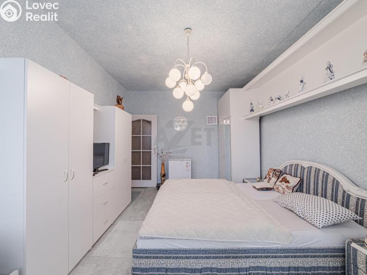 Prodej bytu 2+1 Ostrava, Kosmická 1566/5 č. 12