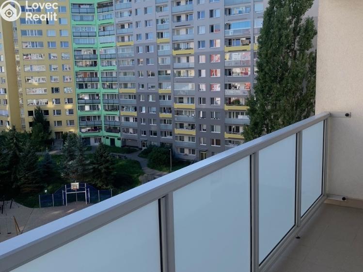 Pronájem bytu 3+1 Praha, U jezera č. 6