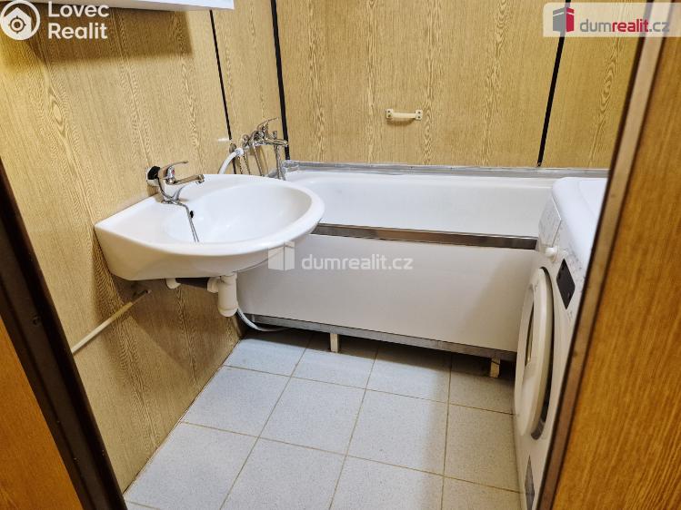 Pronájem bytu 3+1 České Budějovice, Lhenická č. 3