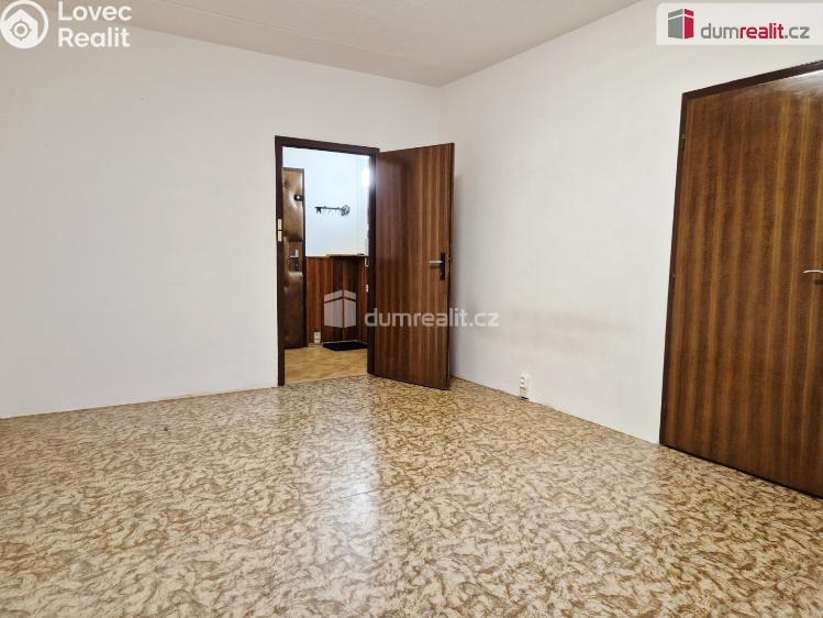 Pronájem bytu 3+1 České Budějovice, Lhenická č. 15