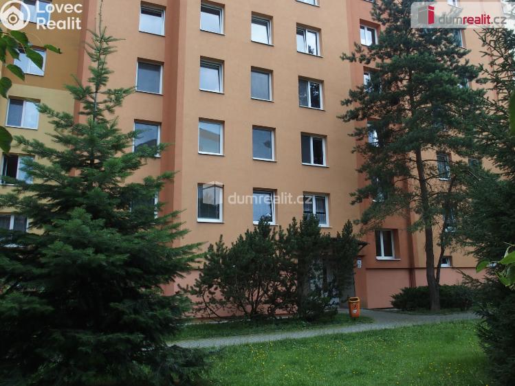 Pronájem bytu 3+1 České Budějovice, Lhenická č. 36