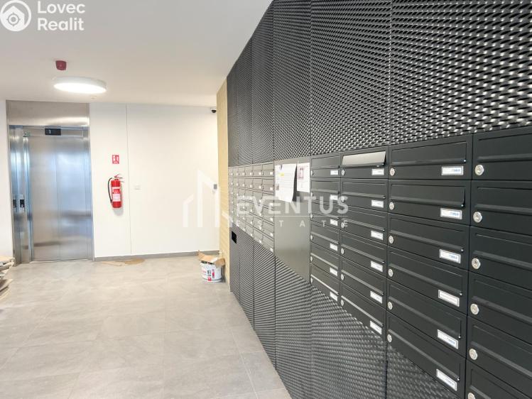 Pronájem bytu 2+KK Praha, Jankovcova 1632/69 č. 11