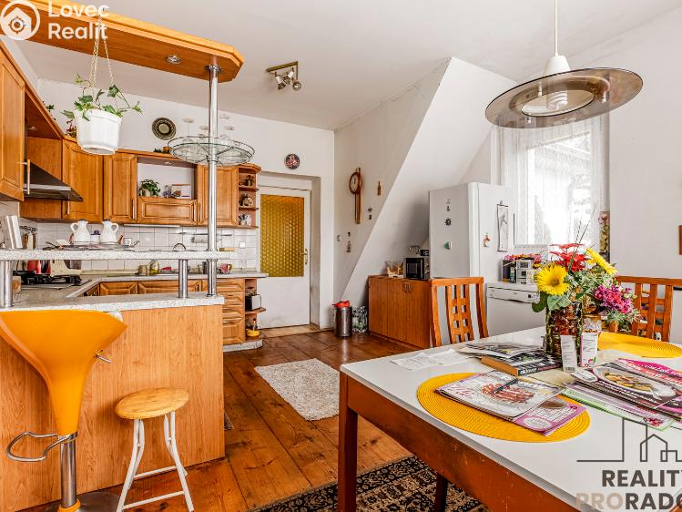 Prodej rodinného domu Úvaly, Pod Tratí č. 9