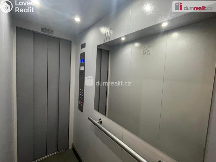 Pronájem bytu 3+1 Opava, náměstí Republiky č. 7