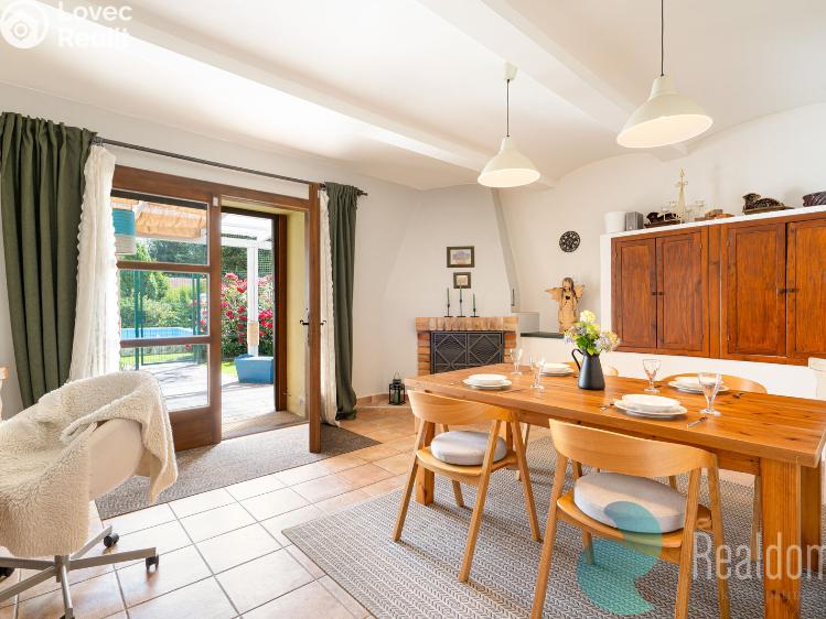 Продажа гостиницы Benešov nad Černou č. 1