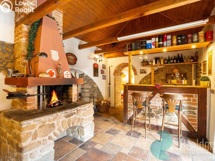 Продажа гостиницы Benešov nad Černou č. 5