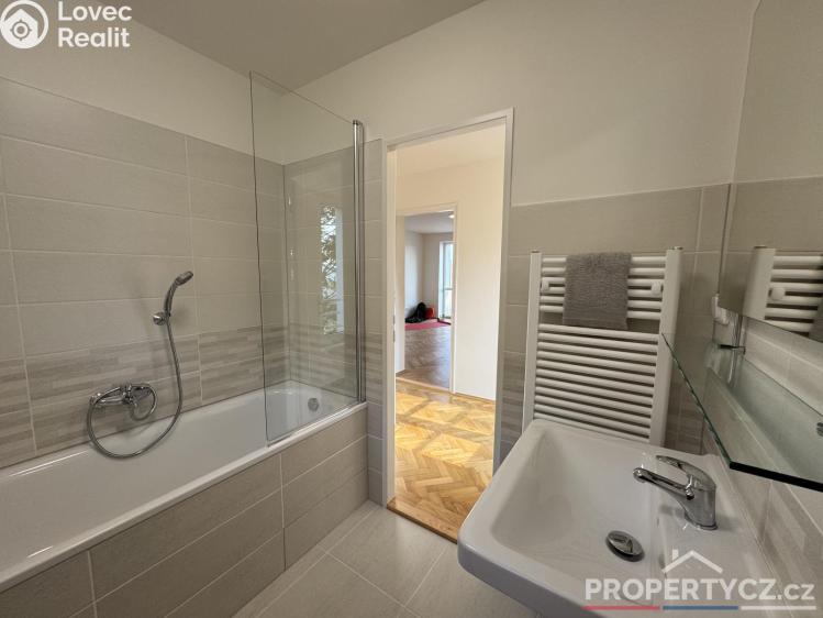 Pronájem rodinného domu Praha, Křížová 2479 č. 6