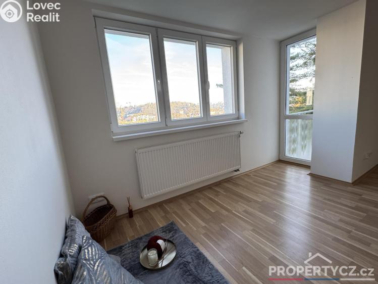 Pronájem rodinného domu Praha, Křížová 2479 č. 10