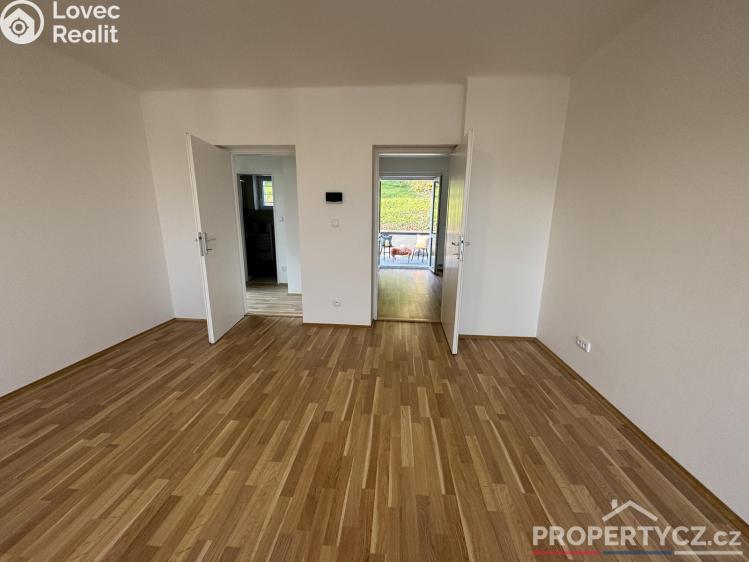 Pronájem rodinného domu Praha, Křížová 2479 č. 26