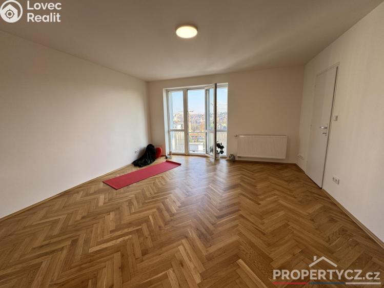 Pronájem rodinného domu Praha, Křížová 2479 č. 38