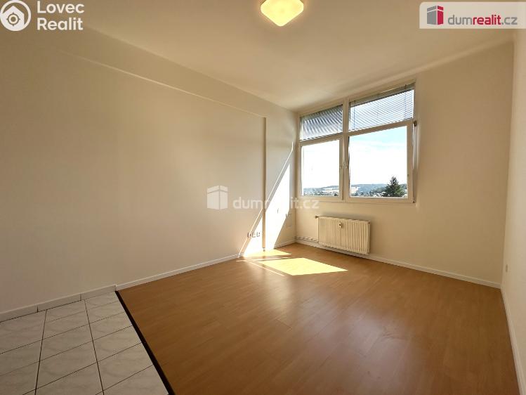 Pronájem bytu 2+KK Zruč nad Sázavou, náměstí Míru č. 3