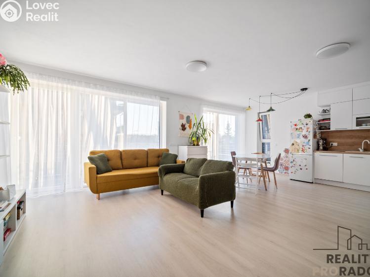 Prodej bytu 3+KK Hradec Králové, Antonína Petrofa č. 8