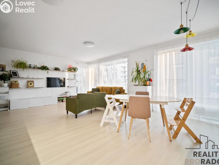 Prodej bytu 3+KK Hradec Králové, Antonína Petrofa č. 11