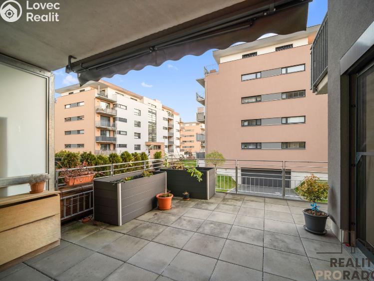 Prodej bytu 3+KK Hradec Králové, Antonína Petrofa č. 14