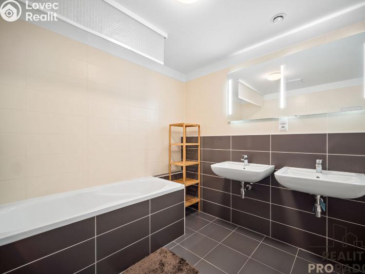 Prodej bytu 3+KK Hradec Králové, Antonína Petrofa č. 23