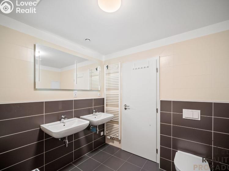 Prodej bytu 3+KK Hradec Králové, Antonína Petrofa č. 24