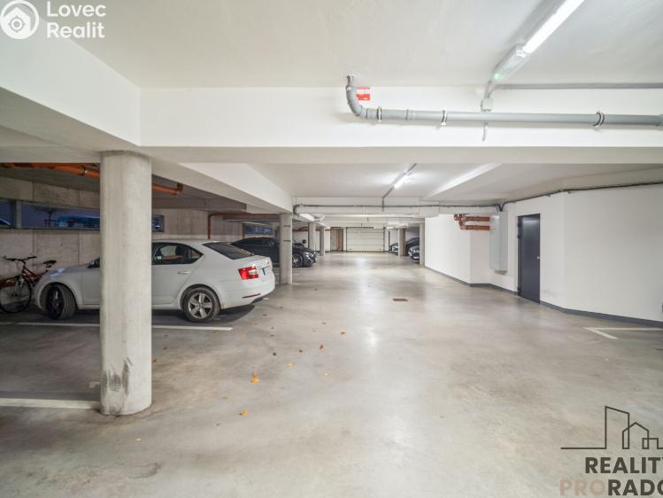 Prodej bytu 3+KK Hradec Králové, Antonína Petrofa č. 27