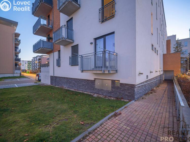 Prodej bytu 3+KK Hradec Králové, Antonína Petrofa č. 32