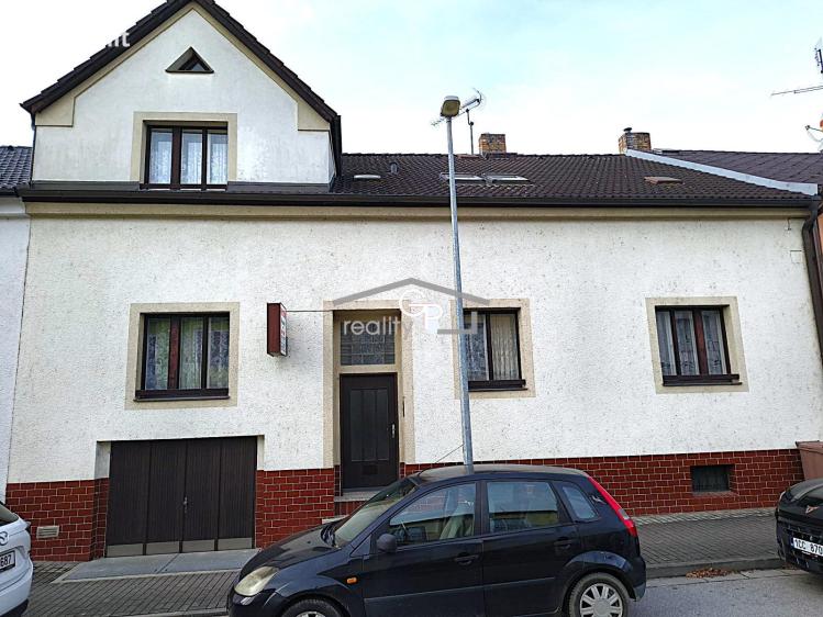 Pronájem vícegeneračního domu České Budějovice, Jar. Ježka č. 1