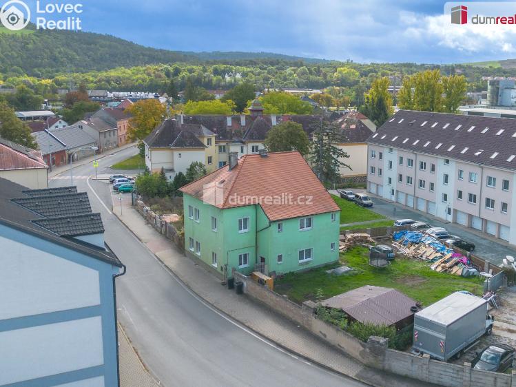 Prodej činžovního domu Králův Dvůr, 5. května č. 2