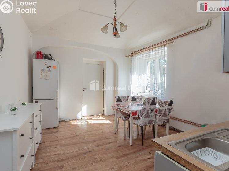 Prodej činžovního domu Králův Dvůr, 5. května č. 8