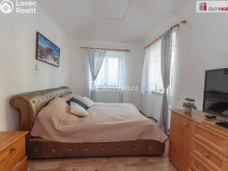 Prodej činžovního domu Králův Dvůr, 5. května č. 9