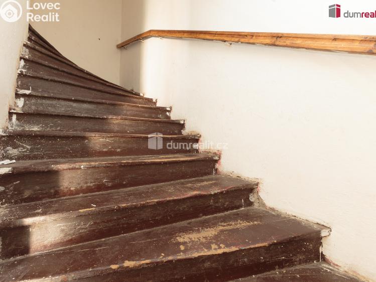 Prodej činžovního domu Králův Dvůr, 5. května č. 19