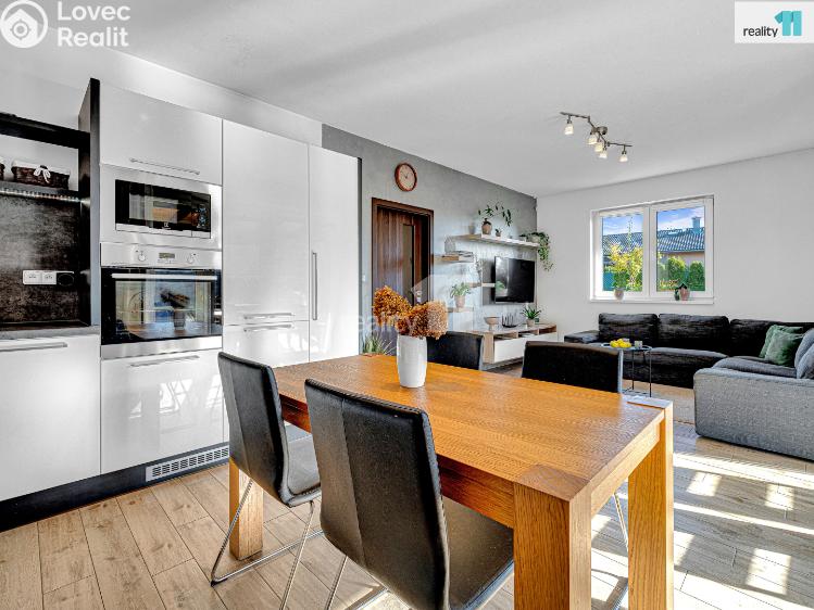 Prodej rodinného domu Veliká Ves, Slunečná č. 3