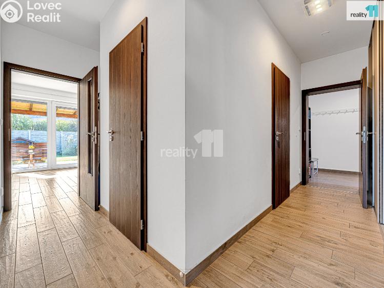 Prodej rodinného domu Veliká Ves, Slunečná č. 8