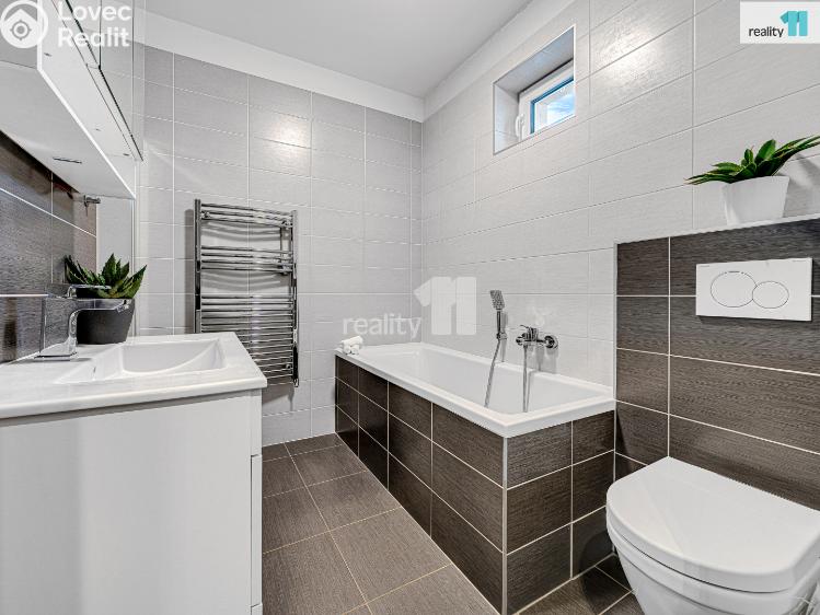 Prodej rodinného domu Veliká Ves, Slunečná č. 12