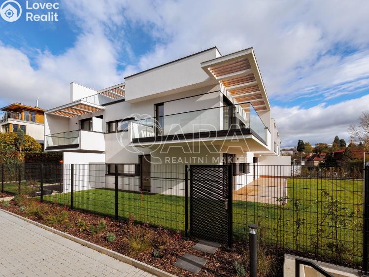 Pronájem bytu 2+KK Praha, Pod Hrachovkou 729/3 č. 28