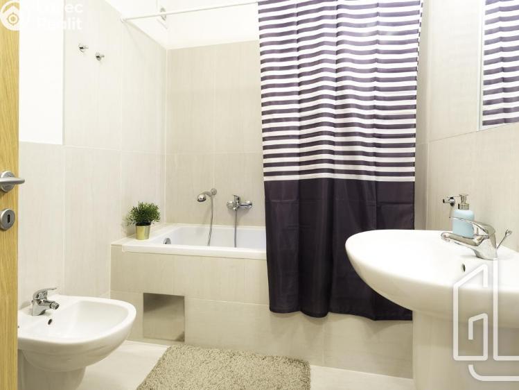 Pronájem bytu 2+KK Praha, Rumunská č. 3