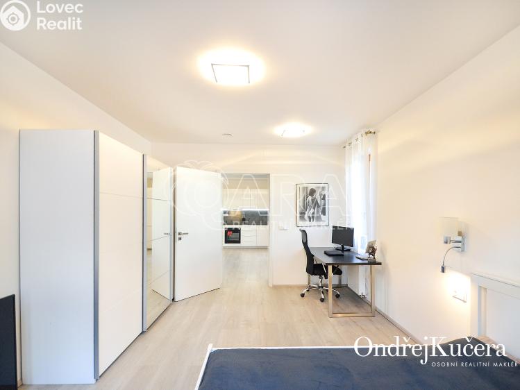 Pronájem bytu 2+KK Praha, Krátká 419/39 č. 12